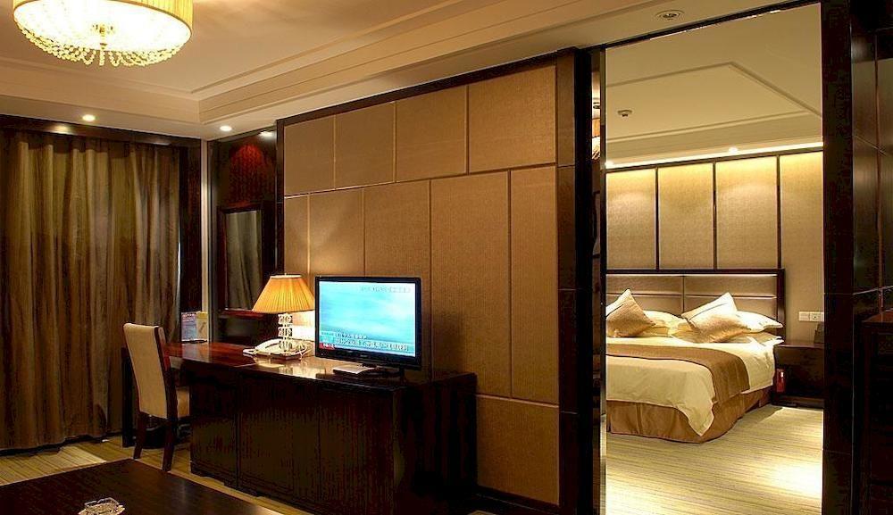 Wuxi Grand Hotel Exterior foto