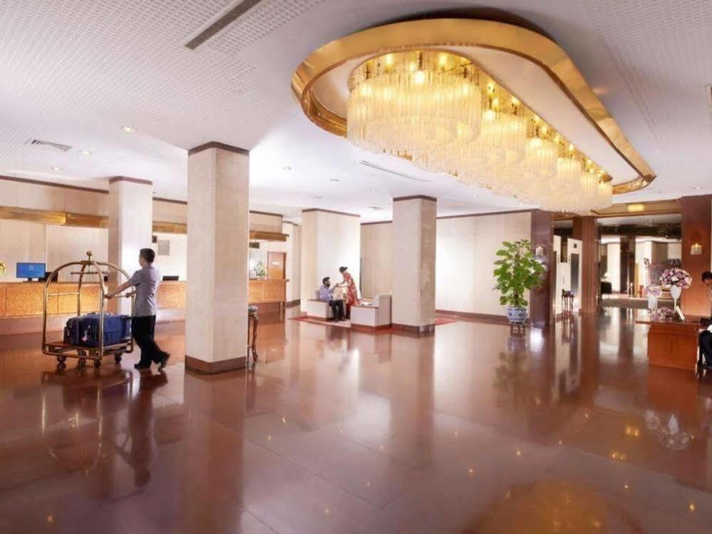 Wuxi Grand Hotel Exterior foto