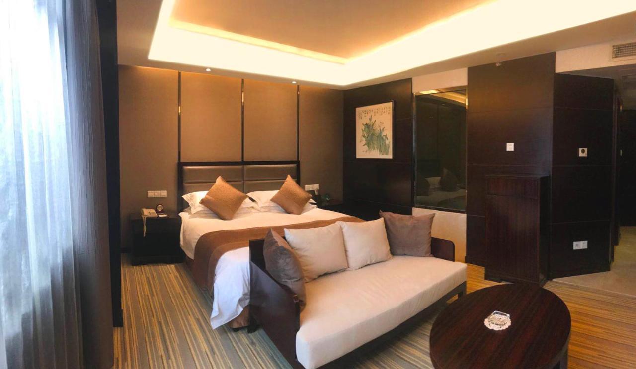 Wuxi Grand Hotel Exterior foto
