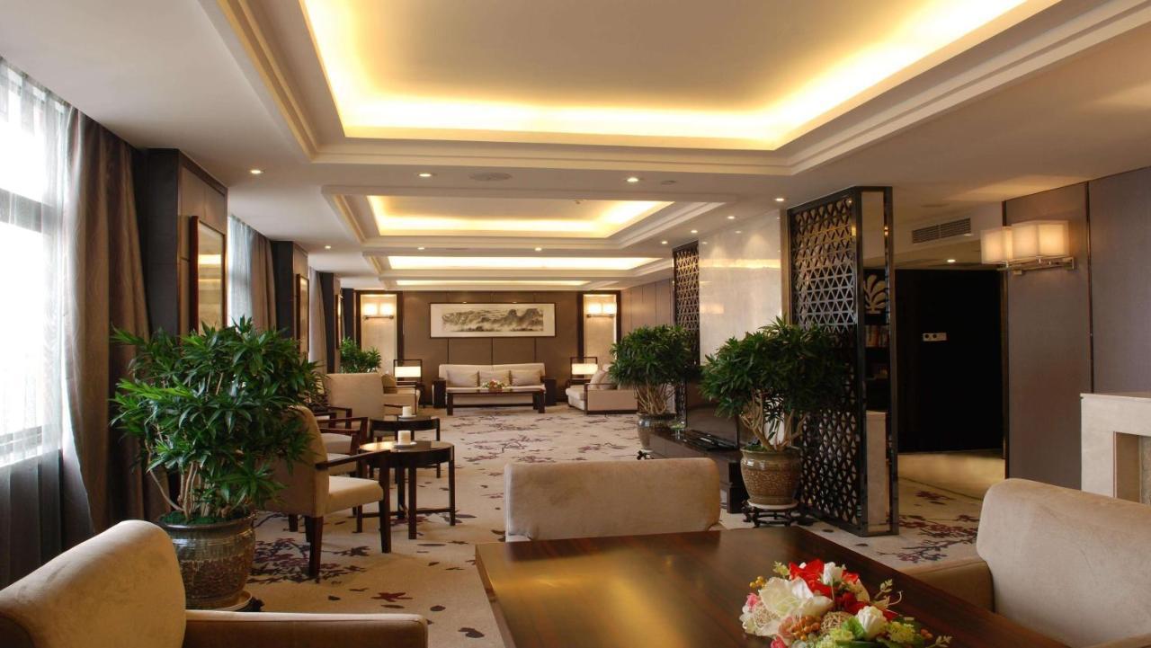 Wuxi Grand Hotel Exterior foto